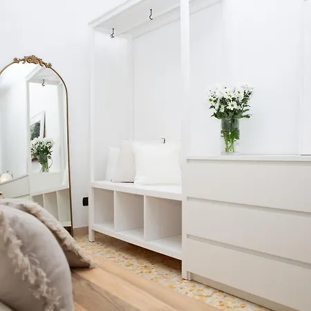 Mia Ginger, Stazione Trastevere Vicinanze * Rzym